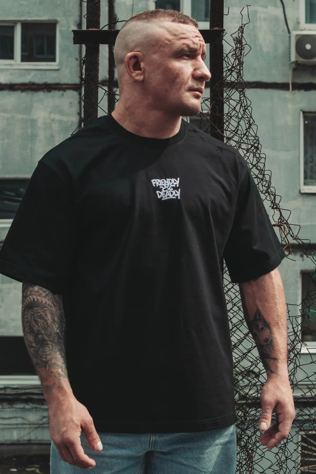 BULL GRAFFITI LOGO TEE / BLACK — 01 02322