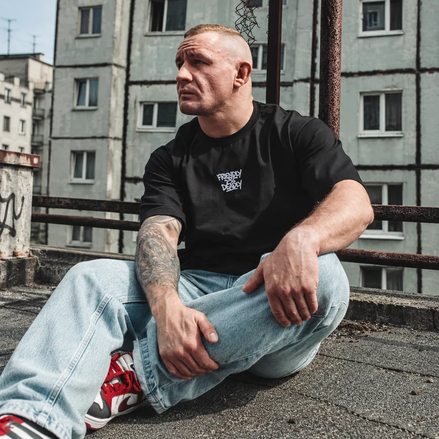 BULL GRAFFITI LOGO TEE / BLACK